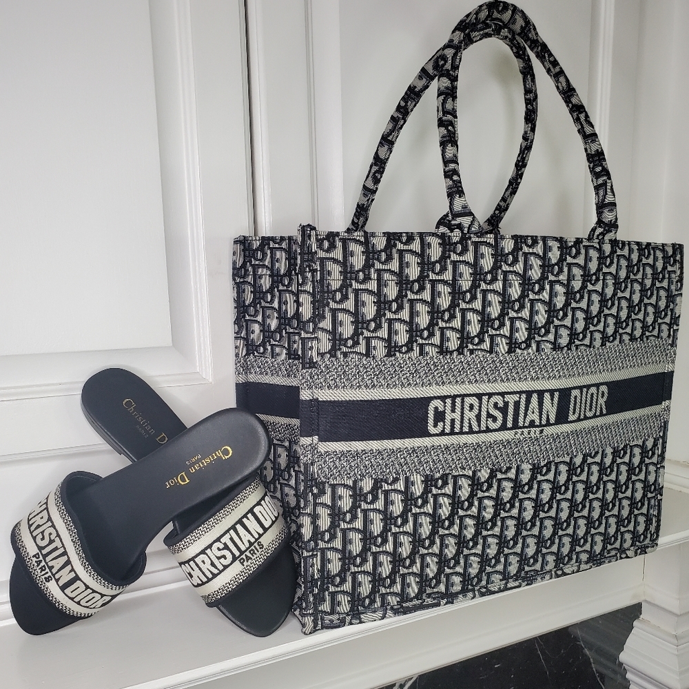 Print Tote And  Matching Shoes